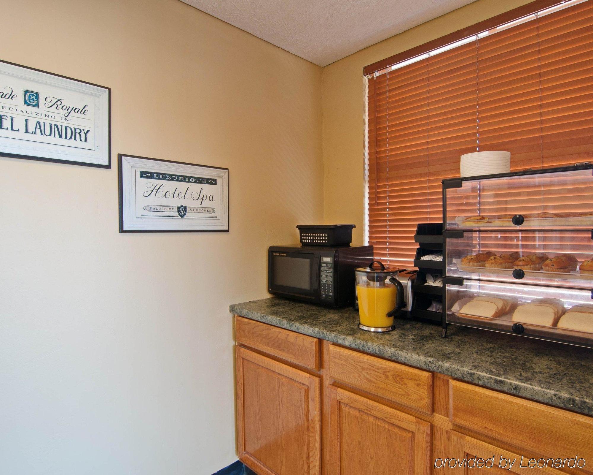 Econo Lodge Near Bluefield College Екстериор снимка