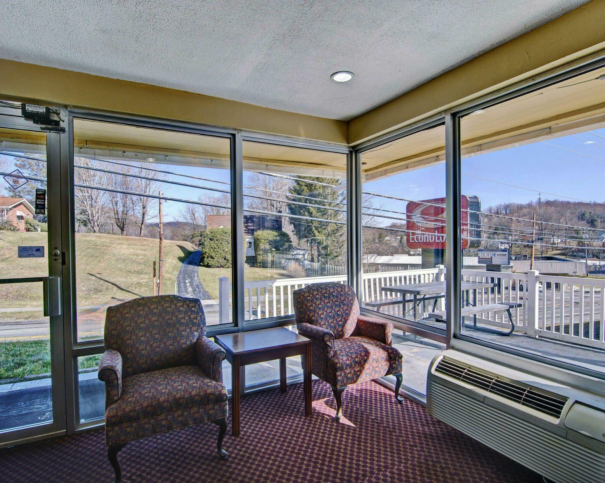 Econo Lodge Near Bluefield College Екстериор снимка